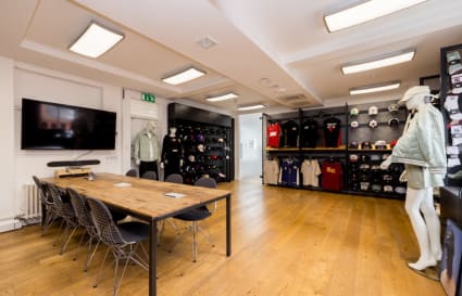 22 Person Managed Office | 1,633 Sq. Ft.