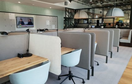 External Private Office for up to 22 People | 775 Sq. Ft.