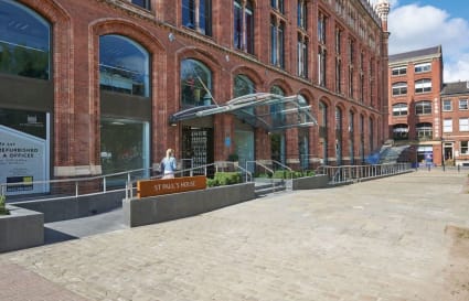 9 Person External Private Office in Leeds | 335 Sq. Ft.