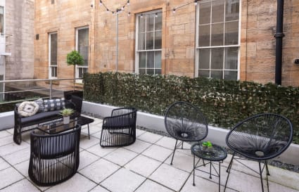 15 Person External Private Office in Glasgow | 600 Sq. Ft.