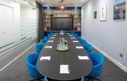 15 Person External Private Office in Glasgow | 600 Sq. Ft.
