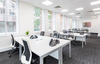 25 Person Private Office in Victoria | 1,116 sq ft
