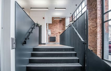27 Person Managed Office in London | 2,140 sq ft