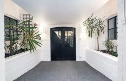 Private Office for up to 8 People | 674 sqft