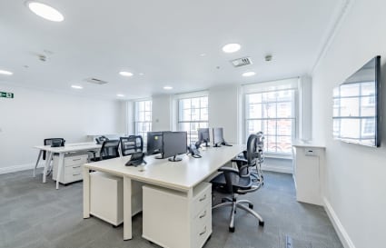 Private Offices in Mayfair - All Inclusive Rent - 587 sq.ft