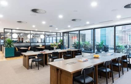 18 Person Private Office with 1 Internal Room 