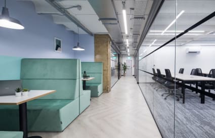 11 Person External Private Office in London