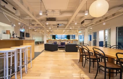 9 Person Managed Office in London | 223 Sq. Ft.