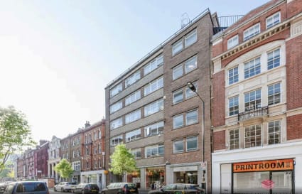 25 Person Managed Office in London with 1 Meeting Room | 1,938 Sq. Ft.