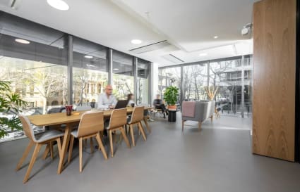 Private office for up to 6 people | 24 sqm