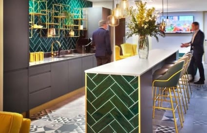 11 Person Private Office in London | 411 sq ft