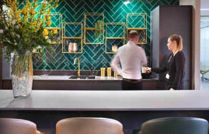 11 Person Private Office in London | 411 sq ft