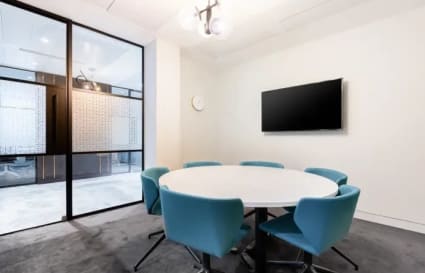 Private Office for up to 6 People