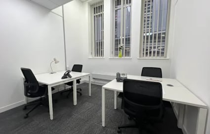 7 Person External Private Office