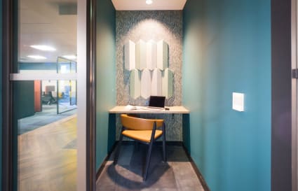 15 Person External Private Office | 540 Sq. Ft.