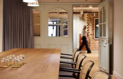 12 Person Private Office in London | 331 sq ft