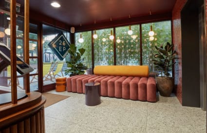 External Private Office for up to 6 People