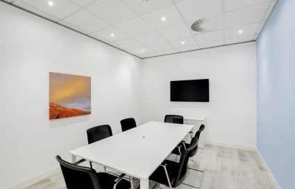 Private Office in Enfield for up to 2 Desks