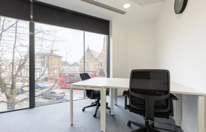 7 Person External Private Office