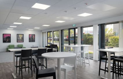 10 Person Office Available | 500 Sq. Ft. 