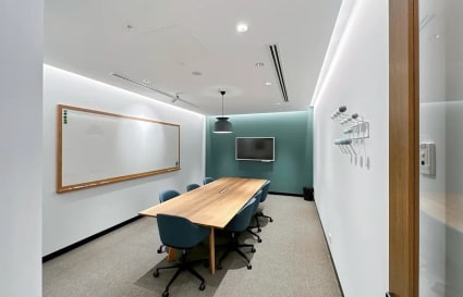 6 Person Large Internal Private Office in Collingwood