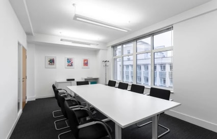 7 Person Internal Private Office in Liverpool
