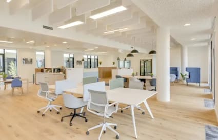 4 Person External Private Office
