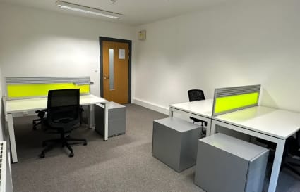 7 Person External Private Office