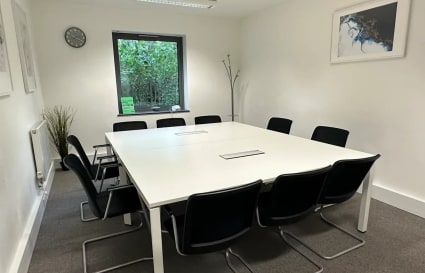 7 Person External Private Office