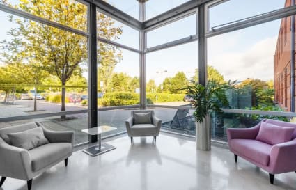 7 Person External Private Office