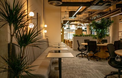4 Person Private Office in London | 120 Sq. Ft.