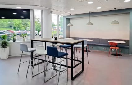 Private Office for up to 6 People