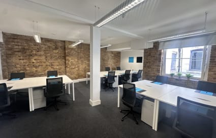 13 Person Private Office | 438 Sq. Ft.