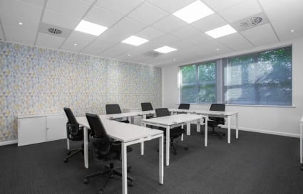 Private Office for up to 6 People