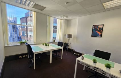 5 Person External Private Office in London | 205 sq ft