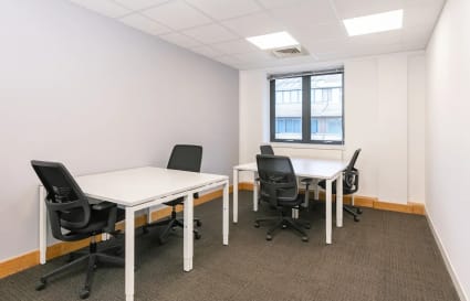 4 Person External Private Office