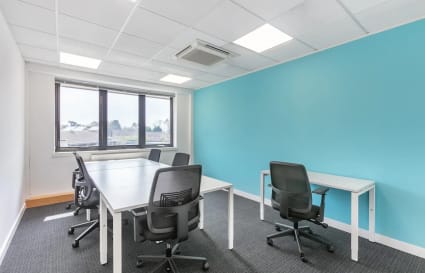 4 Person External Private Office