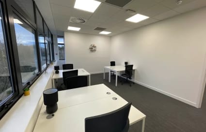 4 Person External Private Office