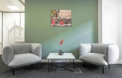 4 Person External Private Office