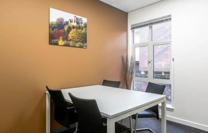 7 Person External Private Office