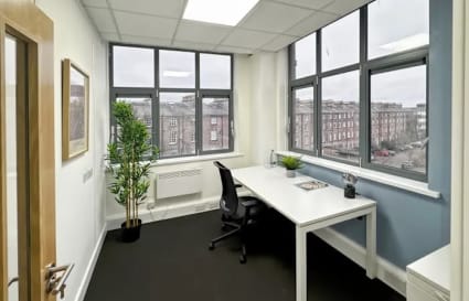 Private Office for up to 4 People