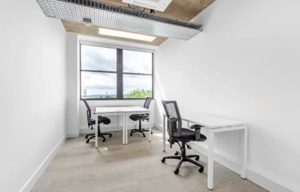 Private Office for up to 2 Desks