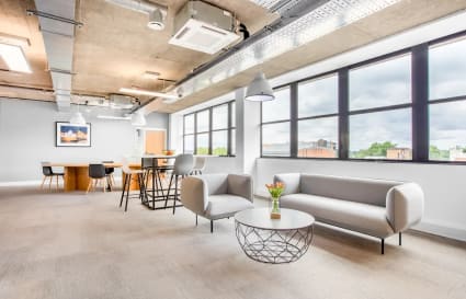 Private Office for up to 2 Desks