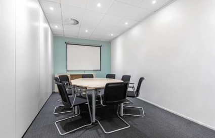 Private Office in Reigate for up to 2 Desks