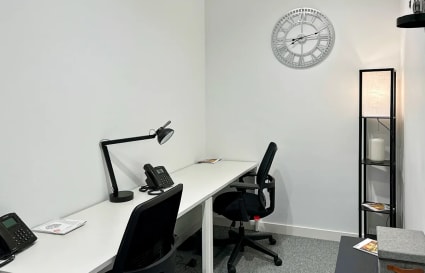 Private Office in Glasgow for up to 2 Desks