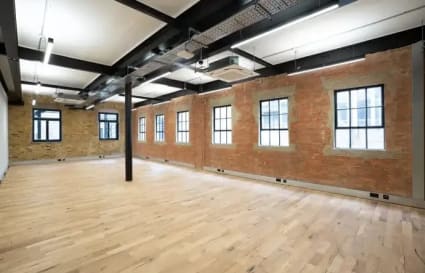 13 Person Private Office in London | 516 sq ft