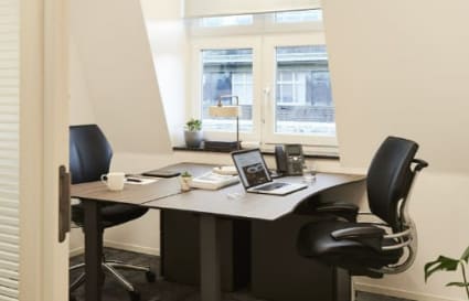 Person Office for up to 2 People | 100 Sq. Ft.