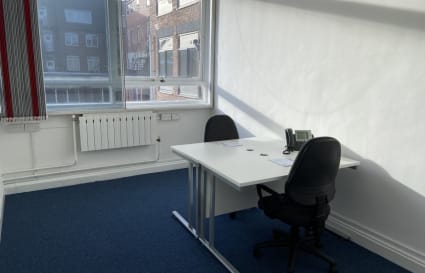 14 Person Private Office in Doncaster | 700 Sq. Ft.