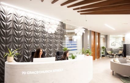 External Private Office for up to 18 People | 575 Sq. Ft.