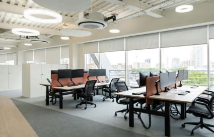 52 Person Managed Office in London | 5,048 Sq. Ft.